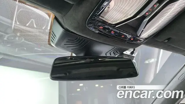 BMW 7 Series 2021 — Photo 20/20
