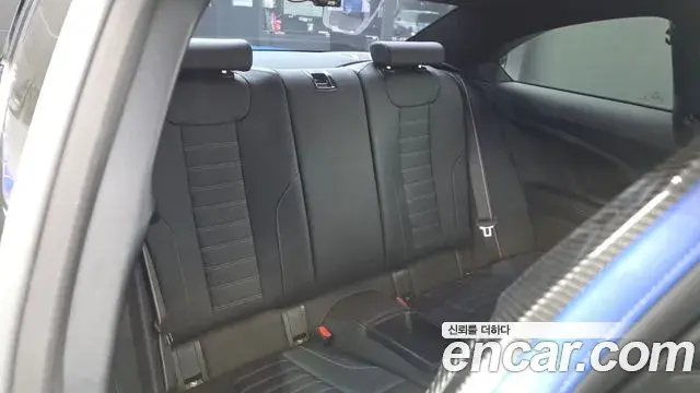 BMW M2 2025 — Photo 12/20