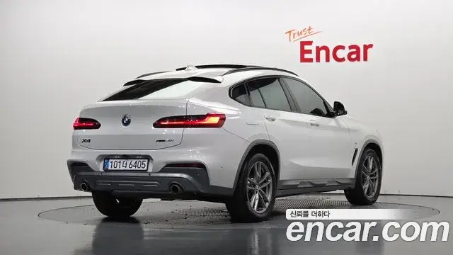 BMW X4 2020 — Photo 2/20