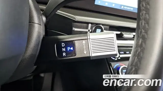 Hyundai Santa Fe 2023 — Photo 9/20