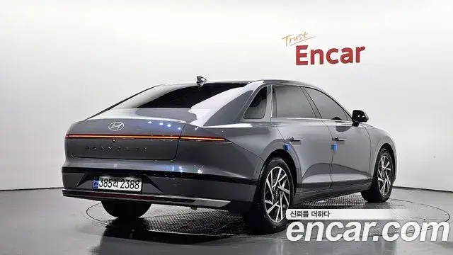 Hyundai Grandeur 2023 — Şəkil 2/20