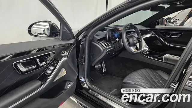 Mercedes-Benz S-Class 2025 — Photo 10/20
