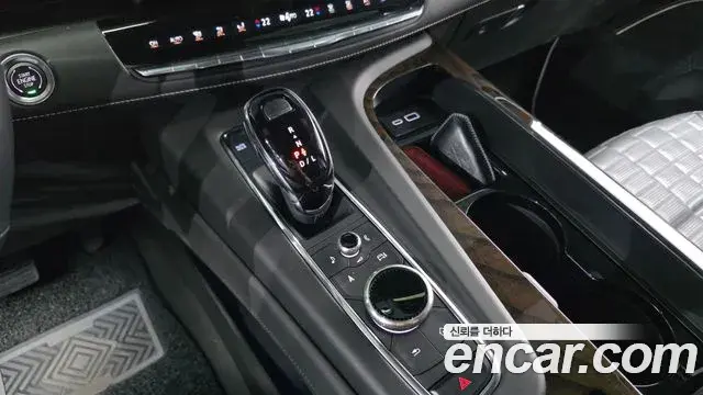 Cadillac Escalade 2024 — Photo 18/35