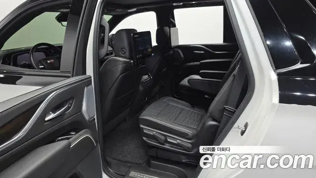 Cadillac Escalade 2024 — Photo 3/35