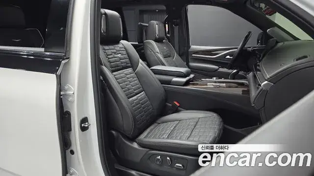 Cadillac Escalade 2024 — Photo 24/35