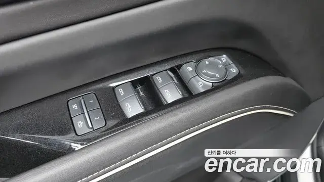 Cadillac Escalade 2024 — Photo 2/35