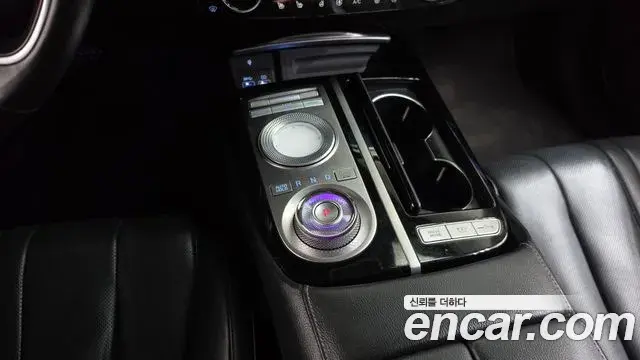 Genesis Electrified G80 2020 — Photo 9/20