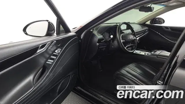 Genesis Electrified G80 2020 — Photo 10/20