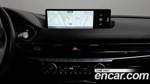 Genesis Electrified G80 2020 — Photo 13/20