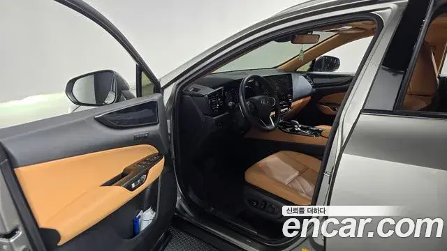 Lexus NX350h 2023 — ფოტო 5/20
