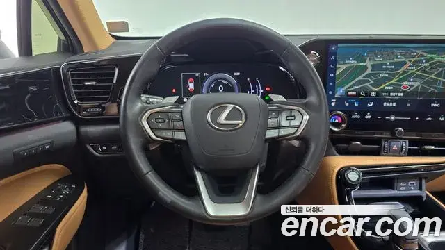 Lexus NX350h 2023 — ფოტო 14/20