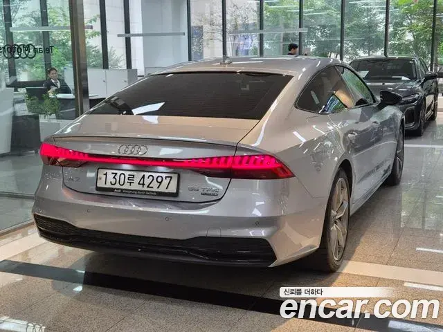 Audi A7 2023 — Photo 2/20