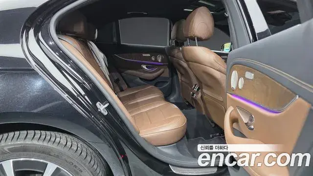 Mercedes-Benz E-Class 2021 — Şəkil 11/20