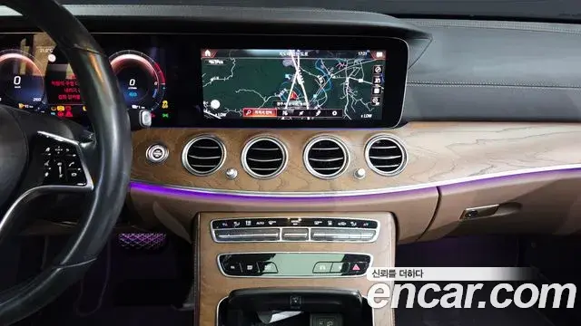 Mercedes-Benz E-Class 2021 — Şəkil 13/20