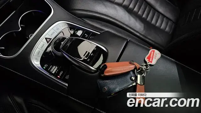 Mercedes-Benz S-Class 2019 — Photo 16/20