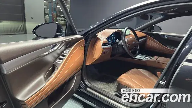Genesis Electrified G80 2020 — Photo 10/20