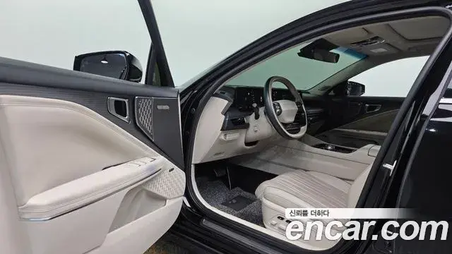 Kia K8 2024 — Photo 10/20