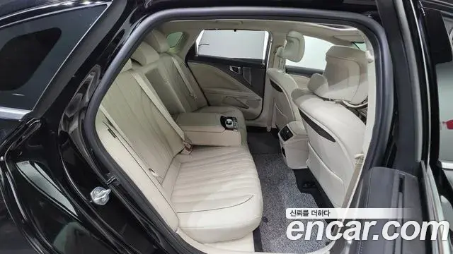 Kia K8 2024 — Photo 17/20