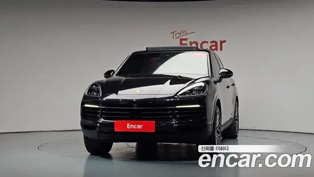 Porsche Cayenne 2020 — Фото 3/20