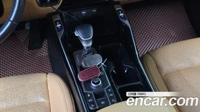 Kia Sorento 2020 — Photo 9/20