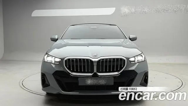 BMW 5 Series 2023 — Photo 1/20