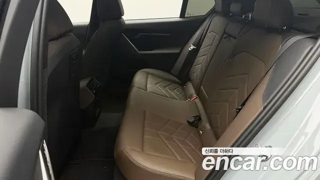 BMW 5 Series 2023 — Photo 15/20