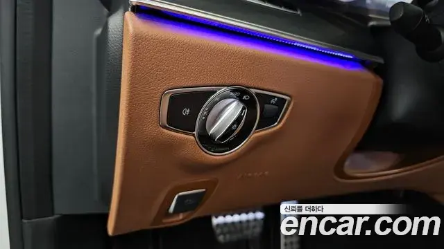 Mercedes-Benz E-Class 2020 — Şəkil 19/20