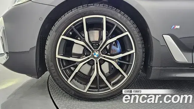 BMW 5 Series 2023 — Photo 5/20
