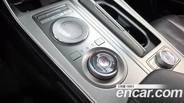 Genesis GV80 2020 — Photo 9/20