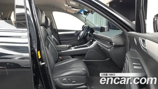 Genesis GV80 2020 — Photo 11/20