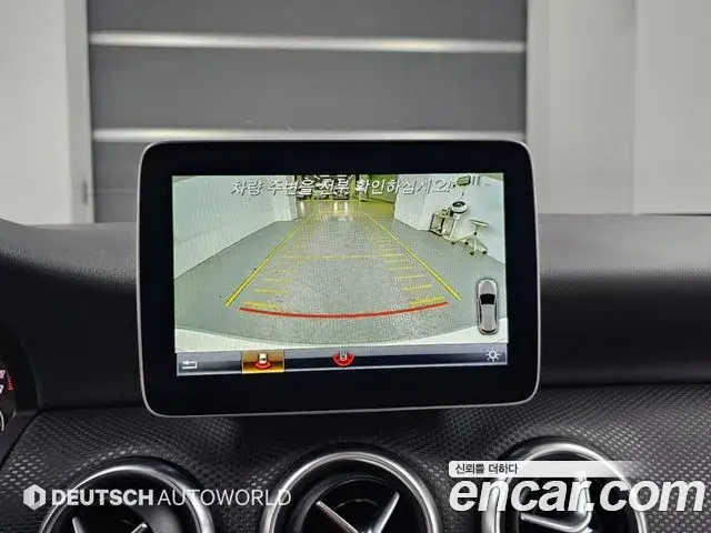 Mercedes-Benz A-Class 2018 — Фото 15/20