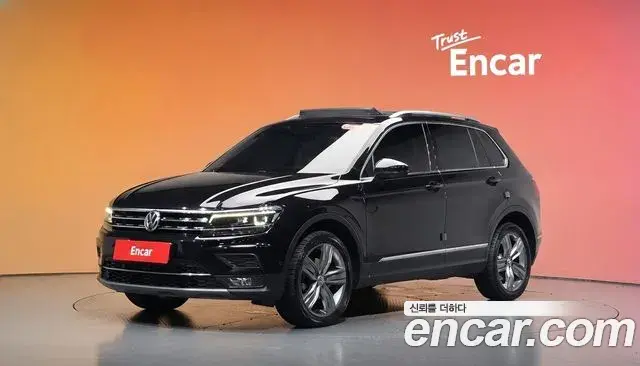 Volkswagen Tiguan 2018 — Photo 1/20