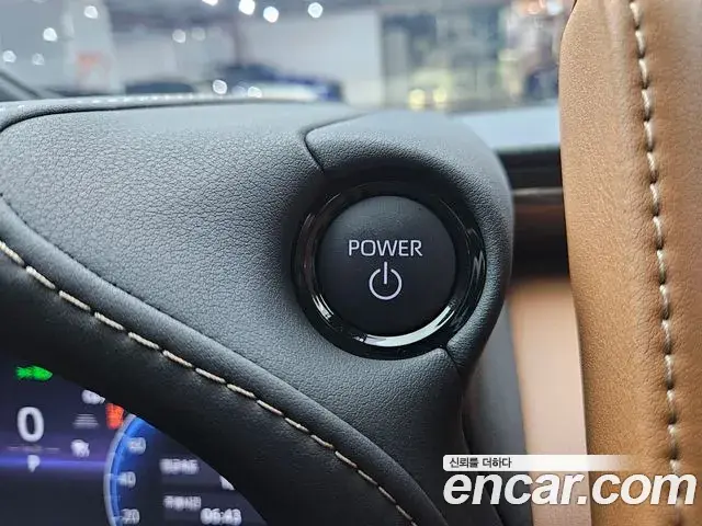 Toyota Alphard 2025 — Şəkil 19/20