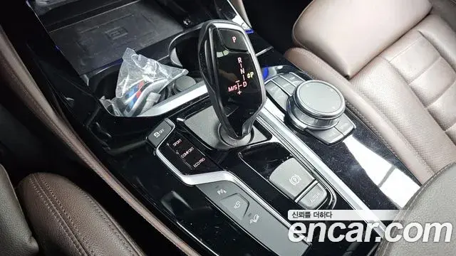 BMW X4 2021 — Photo 8/20