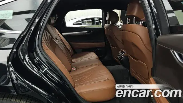 Genesis Electrified G80 2022 — Photo 12/20
