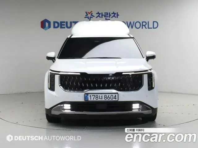 Kia Carnival 2024 — Photo 2/20