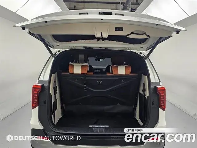 Kia Carnival 2024 — Photo 18/20