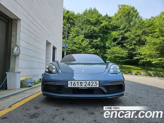 Porsche 718 Boxster 2018 — Фото 2/19