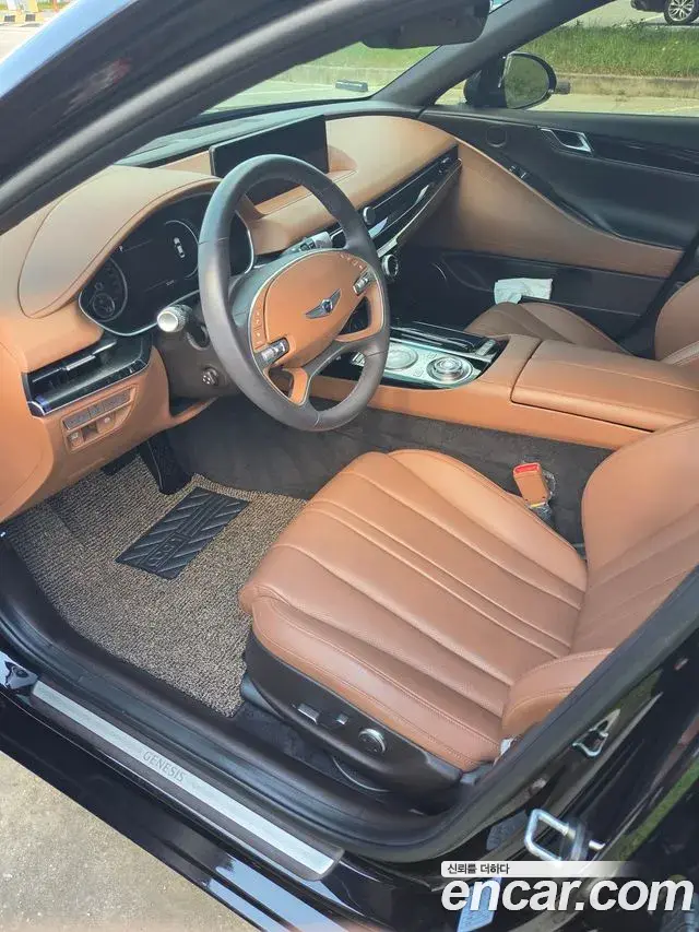Genesis Electrified G80 2021 — Photo 10/11