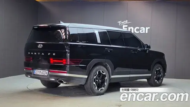 Hyundai Santa Fe 2024 — Photo 2/20