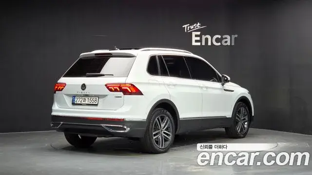 Volkswagen Tiguan 2022 — Photo 2/20