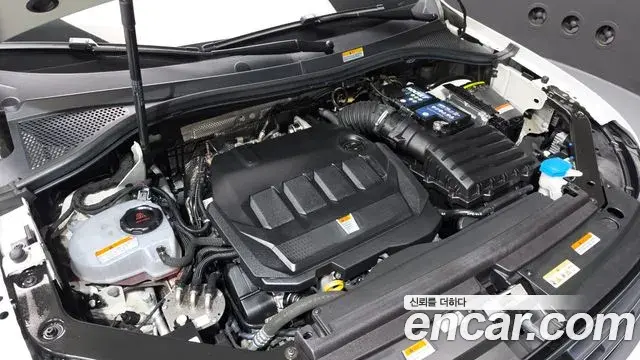 Volkswagen Tiguan 2022 — Photo 6/20