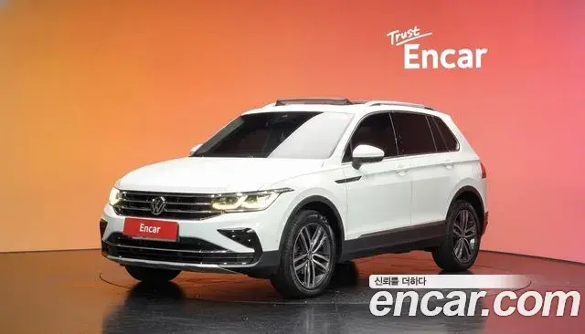 Volkswagen Tiguan 2022 — Photo 1/20