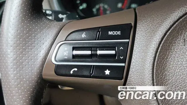 Kia Stinger 2020 — Photo 17/20