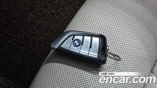 BMW 5 Series 2022 — Photo 16/20