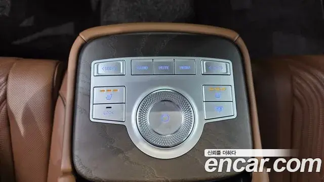 Genesis Electrified G80 2021 — Photo 19/20