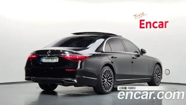 Mercedes-Benz S-Class 2021 — Photo 2/20