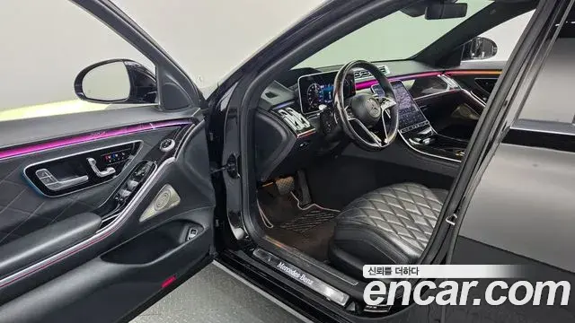 Mercedes-Benz S-Class 2021 — Photo 10/20