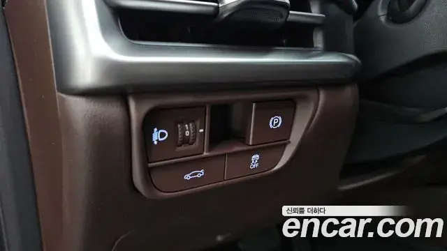 Hyundai Grandeur 2023 — Şəkil 18/20