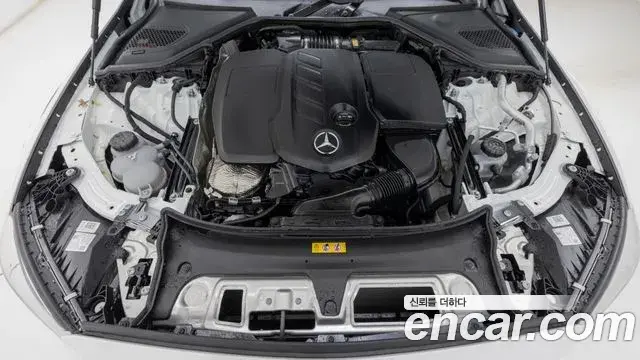 Mercedes-Benz E-Class 2026 — Photo 5/18